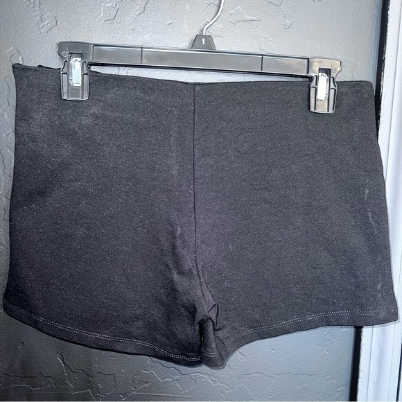 Angel Clothing mini shorts Size:M Color: Black/ floral print handmade print - Picture 6 of 7